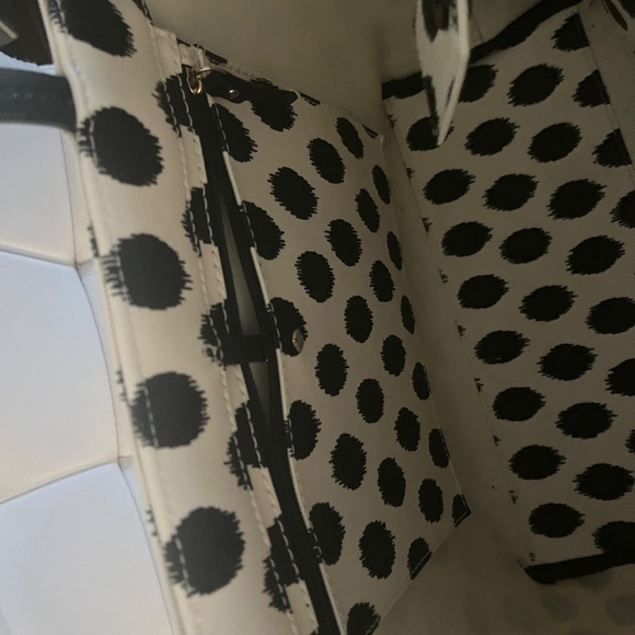 Kate Spade Black and White Ikat Riley Tote - Picture 8 of 14